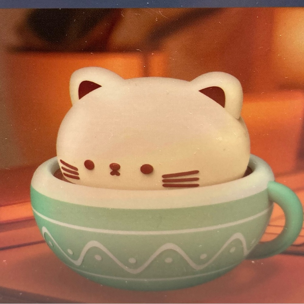 Catucchino Cute!! Cat in Green Cup Mood light